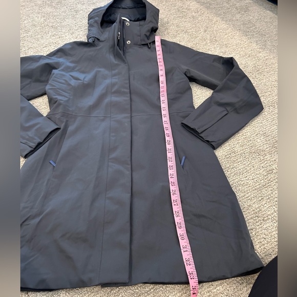 PATAGONIA Women's Tres 3-in-1 Parka Size S in Smolder Blue - Picture 4 of 16